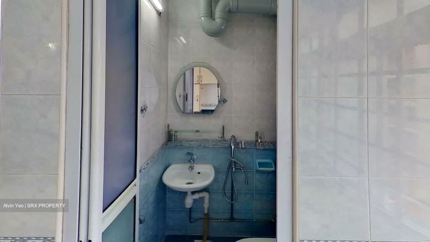 Blk 97 Crescent View (Queenstown), HDB 3 Rooms #558741031